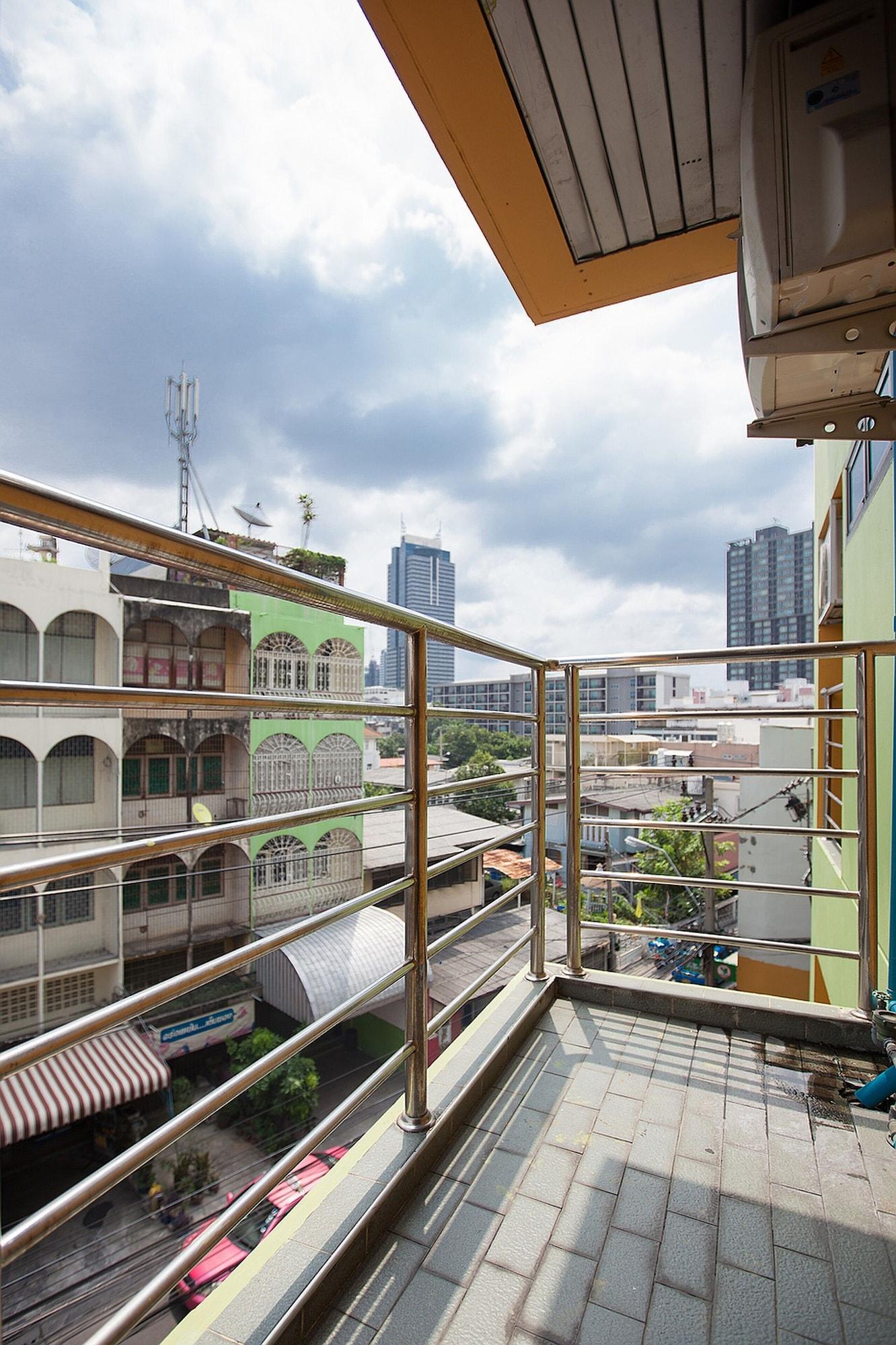 The Aiyapura Bangkok Hotel Exterior photo